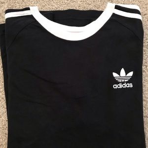 Men’s short sleeve athletic striped t-shirt